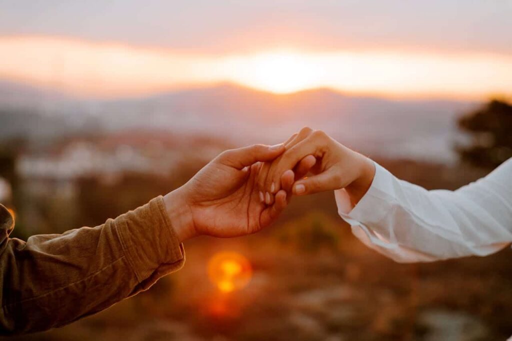 couple holding hands